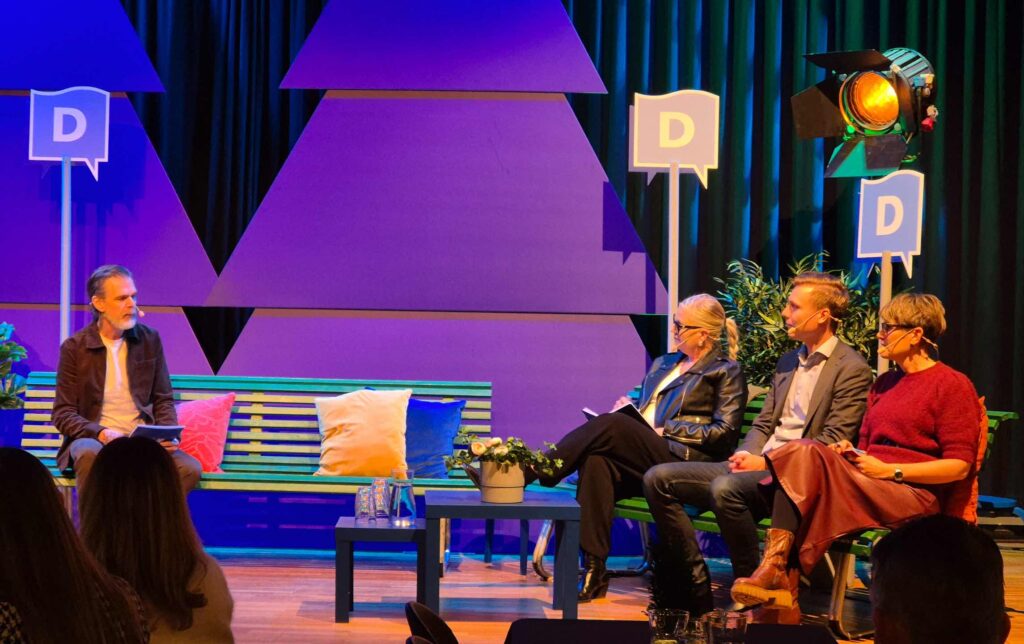 Panelsamtal under Mötesplats Digitala Västerbotten 2025.