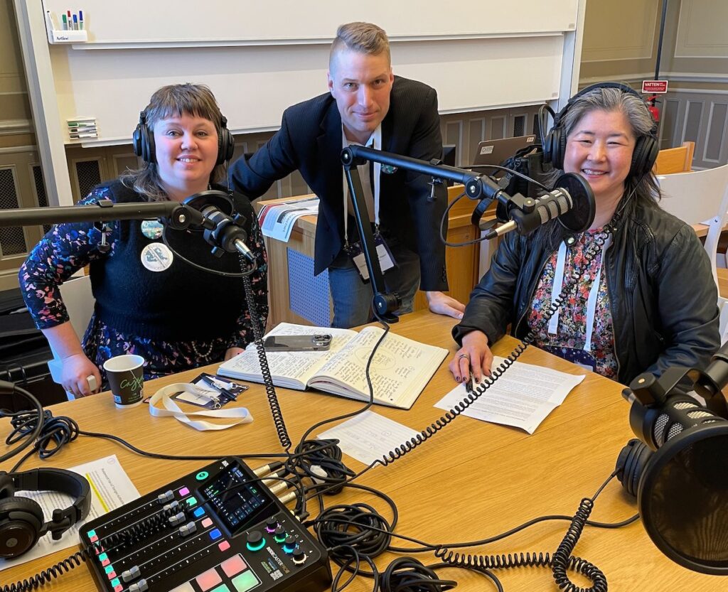 Medverkande podddeltagare.